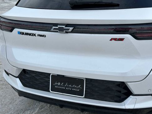 Used 2024 Chevrolet Equinox EV RS image 13