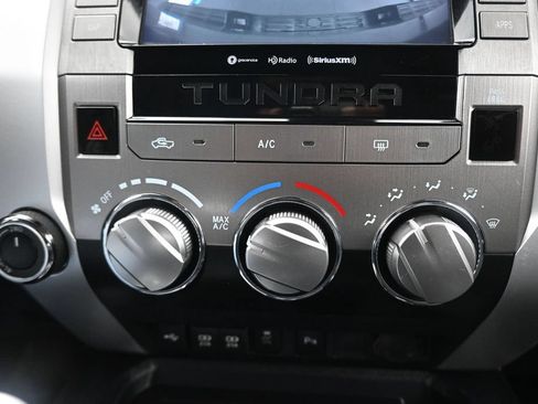 Used 2020 Toyota Tundra SR5 w/ SR5 Convenience Package AWD/4WD image 19