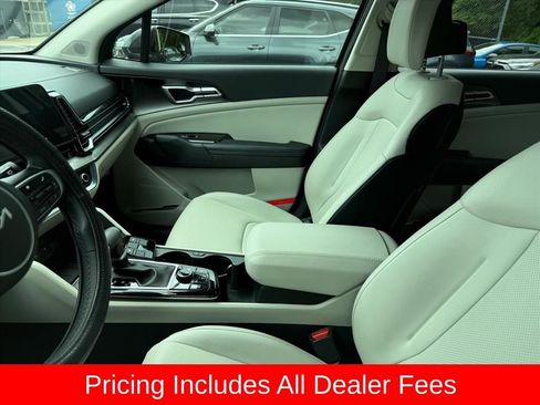 Certified 2024 Kia Sportage EX AWD/4WD image 9