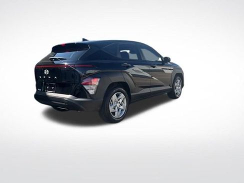 Used 2026 Hyundai Kona SE FWD image 3