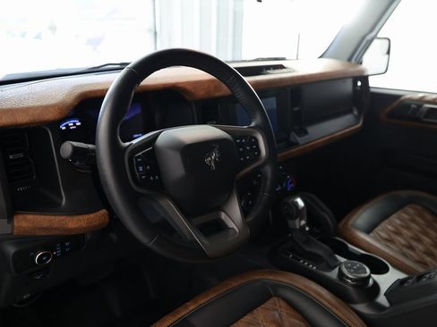 Used 2023 Ford Bronco Big Bend image 18