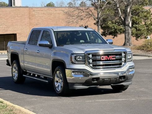Used 2017 GMC Sierra 1500 SLT AWD/4WD image 3