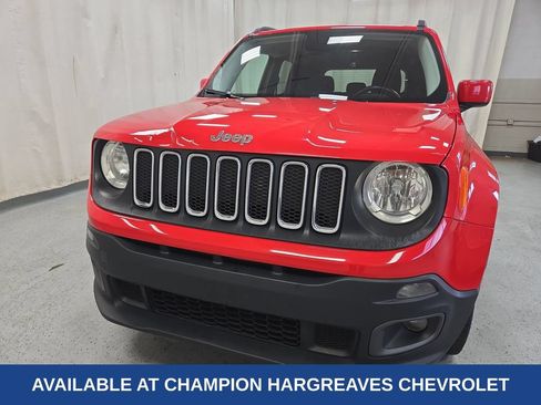 Used 2015 Jeep Renegade Latitude w/ Cold Weather Group AWD/4WD image 39