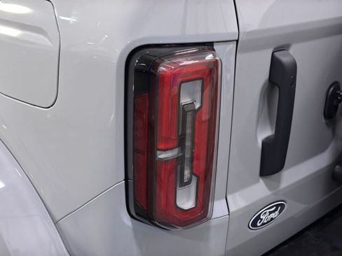 New 2026 Ford Bronco Outer Banks AWD/4WD image 18