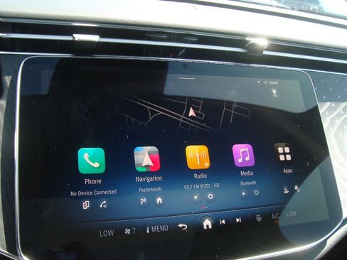 Used 2024 Mercedes-Benz E 350 4MATIC Sedan image 35