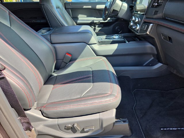Certified 2023 Ford Expedition Limited RWD image 31