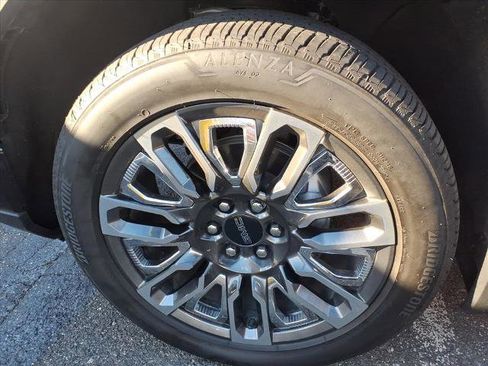 New 2025 GMC Sierra 1500 Denali Ultimate image 7