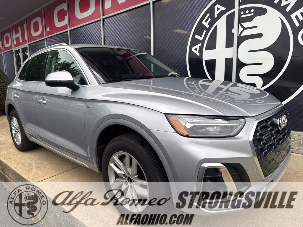 Used 2023 Audi Q5 2.0T Premium w/ Convenience Package AWD/4WD image 1