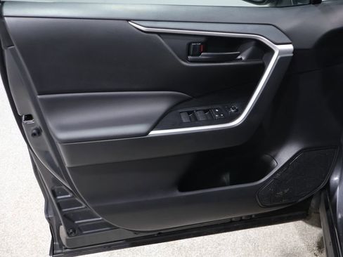 Used 2025 Toyota RAV4 LE image 12