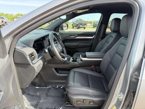 Used 2026 GMC Terrain Elevation w/ Elevation Premium Package AWD/4WD image 12
