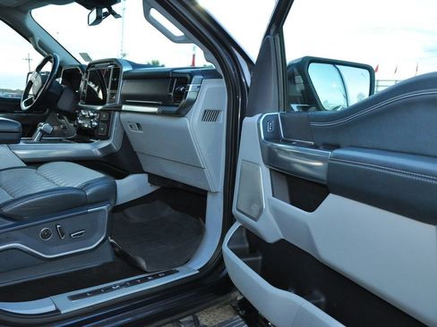Used 2021 Ford F150 Limited image 17