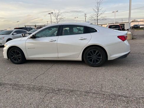 Used 2016 Chevrolet Malibu LT image 23