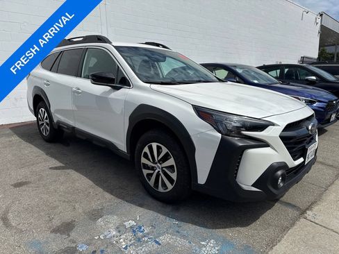 Used 2024 Subaru Outback Premium AWD/4WD image 2