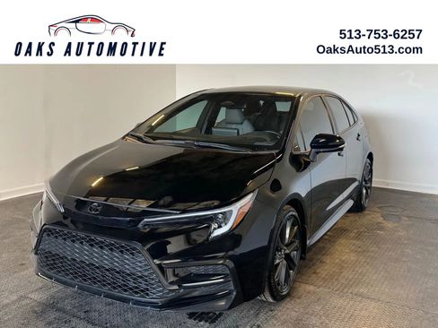 Used 2025 Toyota Corolla SE FWD image 1