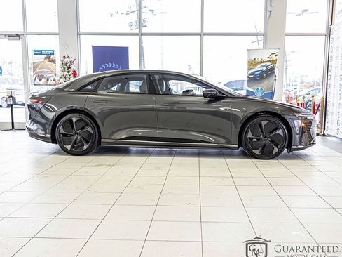 Used 2024 Lucid Air Touring image 11