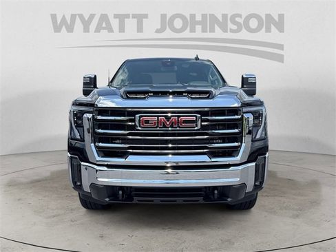 New 2025 GMC Sierra 2500 SLT image 8