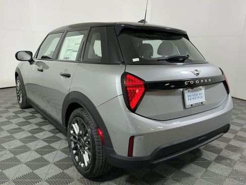New 2026 MINI Cooper 4-Door Hardtop image 7