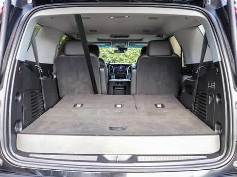Used 2020 Cadillac Escalade Premium Luxury AWD/4WD image 22