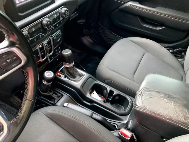 Used 2021 Jeep Gladiator Overland w/ Safety Group AWD/4WD image 23