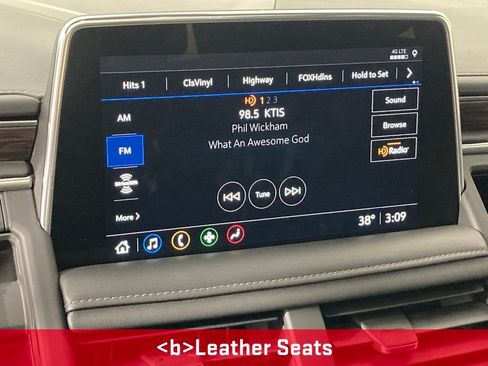 Used 2021 Chevrolet Tahoe Z71 image 3