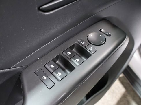 Used 2024 Hyundai Kona SEL image 14