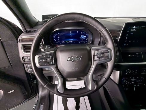 Used 2024 Chevrolet Tahoe Z71 w/ Luxury Package AWD/4WD image 11