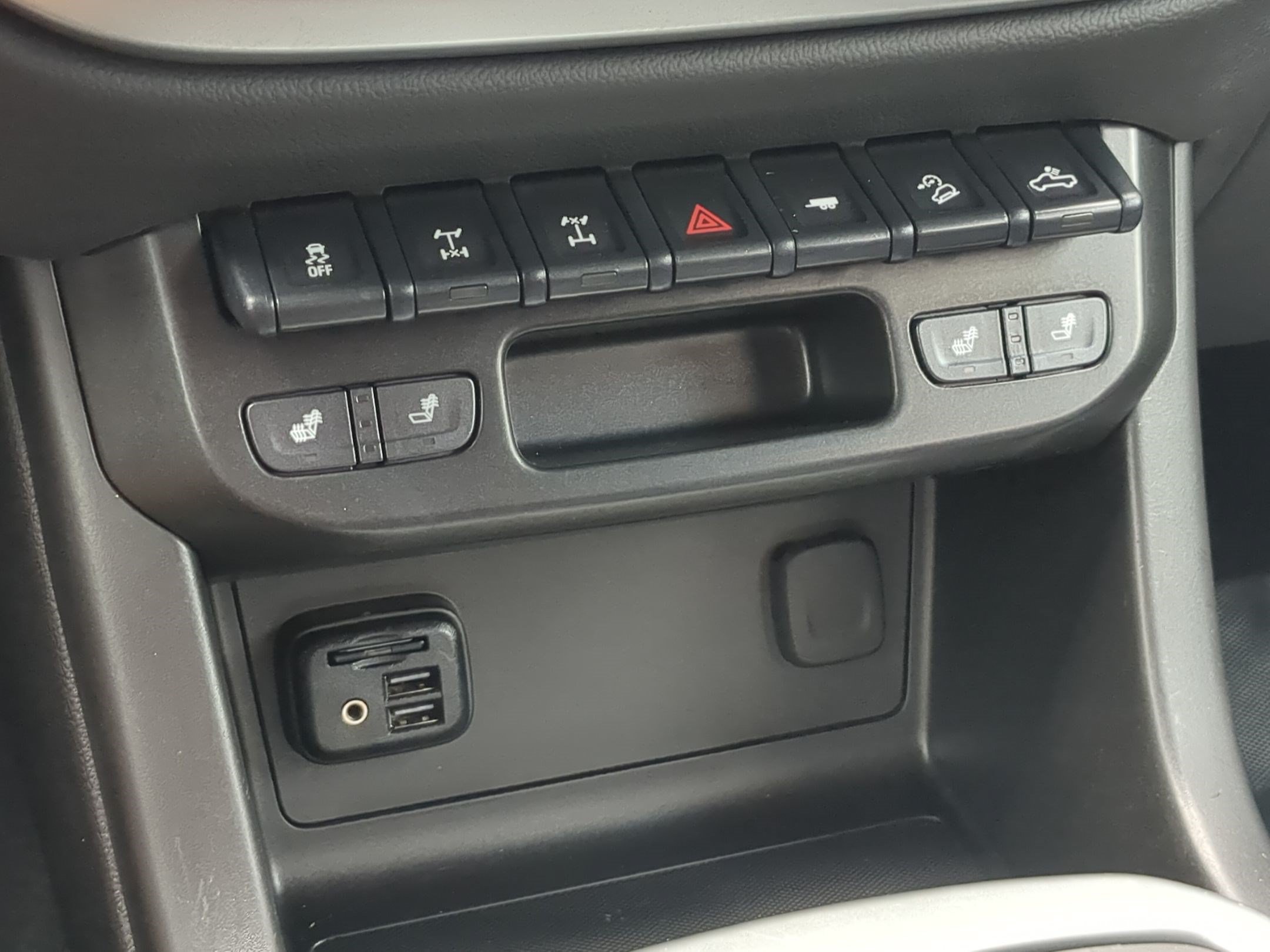 Used 2022 Chevrolet Colorado ZR2 AWD/4WD image 24