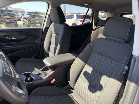 Used 2022 GMC Terrain SLE w/ LPO, Floor Liner Package image 5