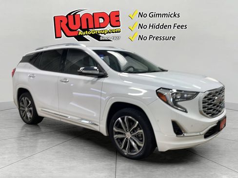 Used 2018 GMC Terrain Denali w/ Advanced Safety Package AWD/4WD image 8