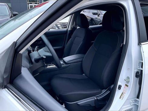 Certified 2025 Nissan Sentra S FWD image 8