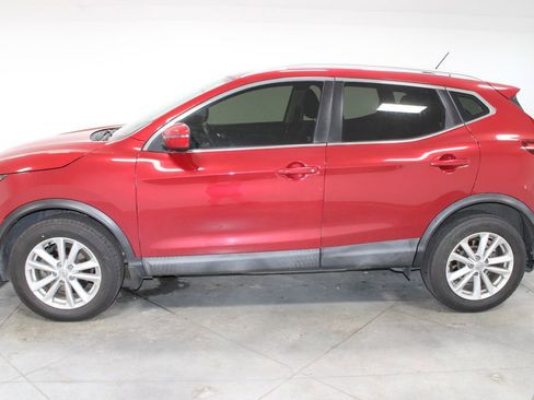 Used 2017 Nissan Rogue Sport SV w/ SV All-Weather Package FWD image 6