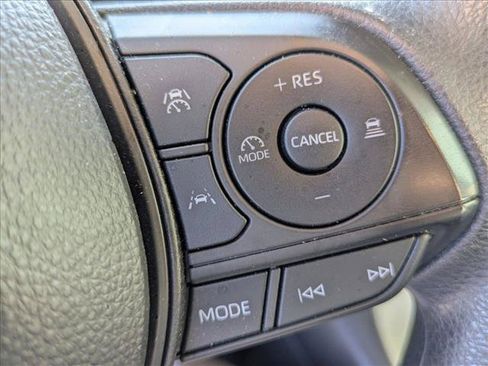 Used 2025 Toyota Corolla LE FWD image 13