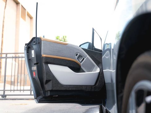 Used 2015 BMW i3 w/ Range Extender image 43