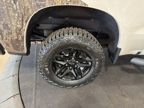 New 2026 Chevrolet Silverado 1500 Custom Trail Boss AWD/4WD image 34