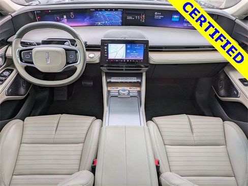 Used 2024 Lincoln Nautilus Reserve w/ Equipment Group 203A image 15
