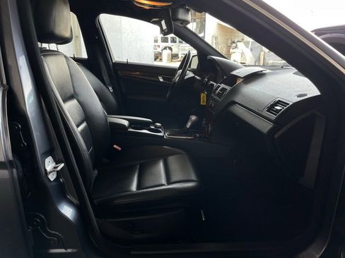Used 2011 Mercedes-Benz C 300 4MATIC Sedan image 14