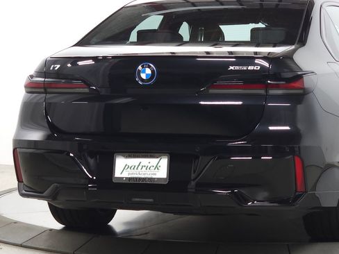 Used 2026 BMW i7 xDrive60 w/ Executive Package AWD/4WD image 10