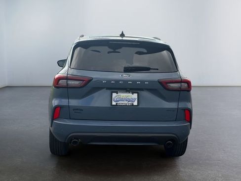 Used 2023 Ford Escape ST-Line w/ Tech Pack #1 AWD/4WD image 4