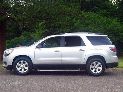 Used 2014 GMC Acadia SLE AWD/4WD image 2
