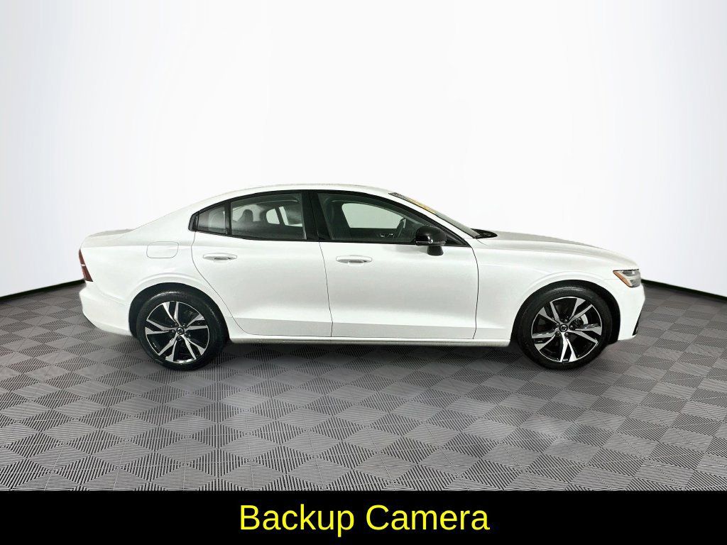 Used 2024 Volvo S60 B5 Core FWD image 11