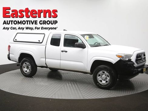 Used 2018 Toyota Tacoma SR RWD image 46