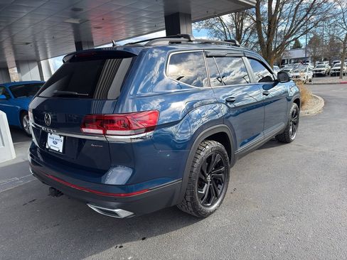 Used 2023 Volkswagen Atlas SE image 4