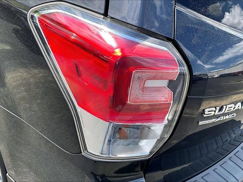 Used 2018 Subaru Forester 2.5i Touring w/ Popular Package #2 AWD/4WD image 23