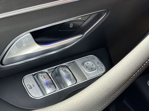 New 2025 Mercedes-Benz GLE 450e 4MATIC image 16