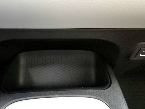Certified 2025 Toyota Corolla LE w/ Convenience Package FWD image 34