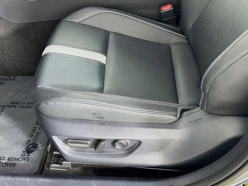 Used 2025 Toyota Camry SE image 24