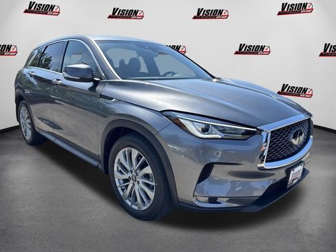Used 2025 INFINITI QX50 Pure AWD/4WD image 3