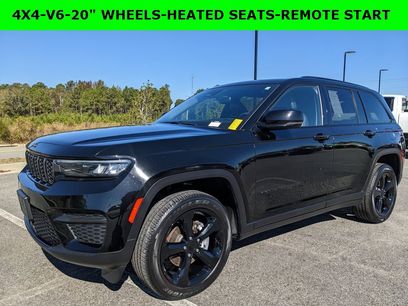 Used 2023 Jeep Grand Cherokee Altitude