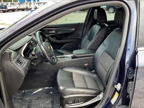 Used 2018 Chevrolet Impala LT FWD image 21
