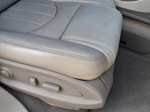 Used 2013 Buick Enclave Premium w/ LPO, Cargo Convenience Pkg image 19